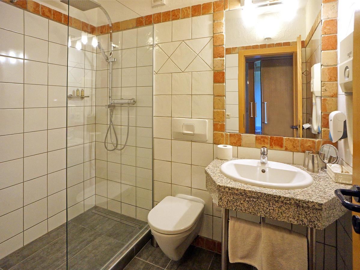 Boutique Hotel Loipenhof ลอยแพร์ดอร์ฟ เบ เฟิร์สเทนเฟลด์ ภายนอก รูปภาพ