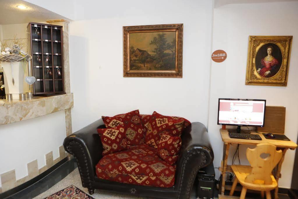 Boutique Hotel Loipenhof ลอยแพร์ดอร์ฟ เบ เฟิร์สเทนเฟลด์ ภายนอก รูปภาพ